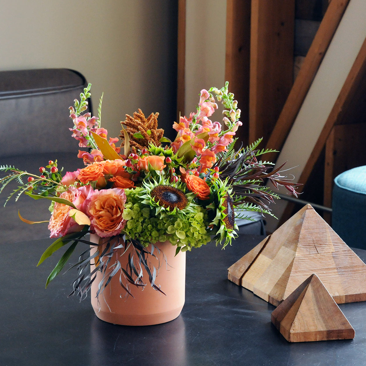 Image of Marshall arrangement in a contemporary setting on a table.